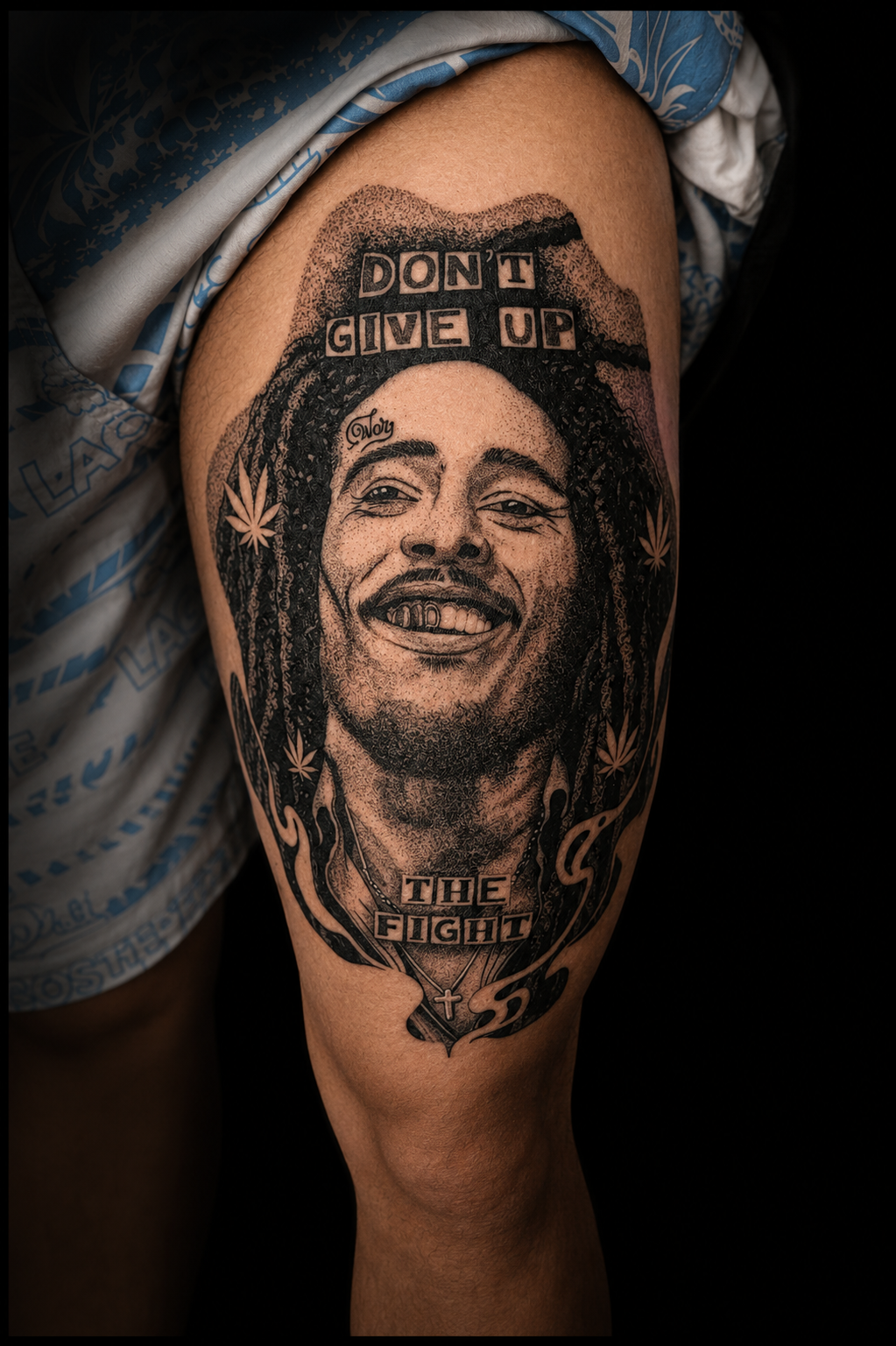 Retrato realista tatuado por Brenda Gois